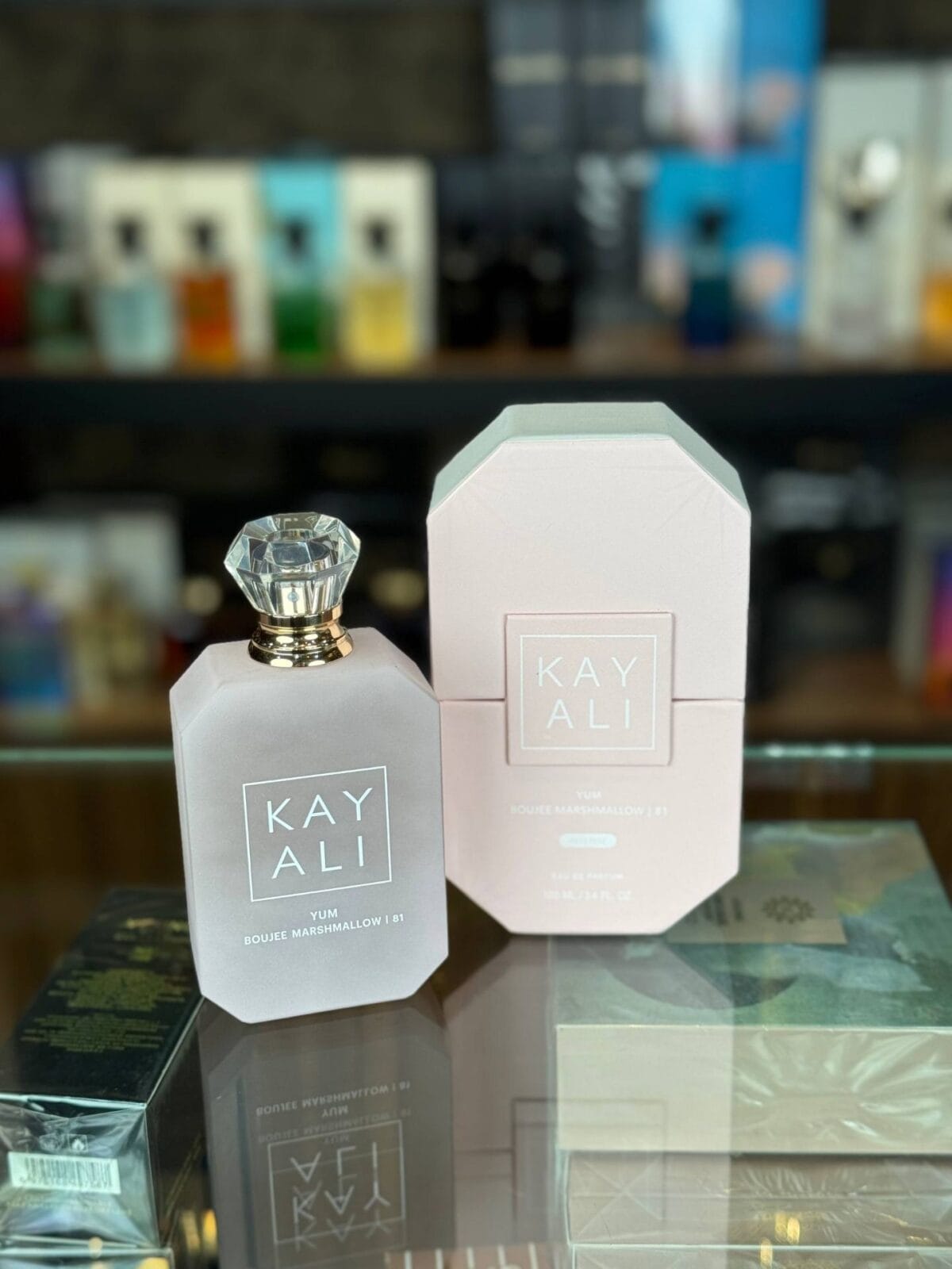 ادکلن کایالی یام بوجی مارشمالو 100میل با رایحه مارشمالو | Kayali Yum Boujee Marshmallow 81 - Image 2